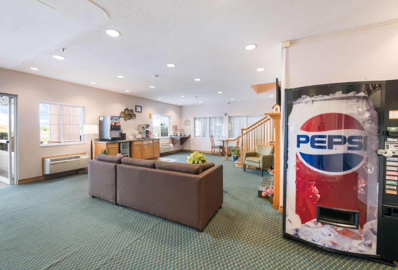 Rodeway Inn Urbana Champaign University Area Ngoại thất bức ảnh