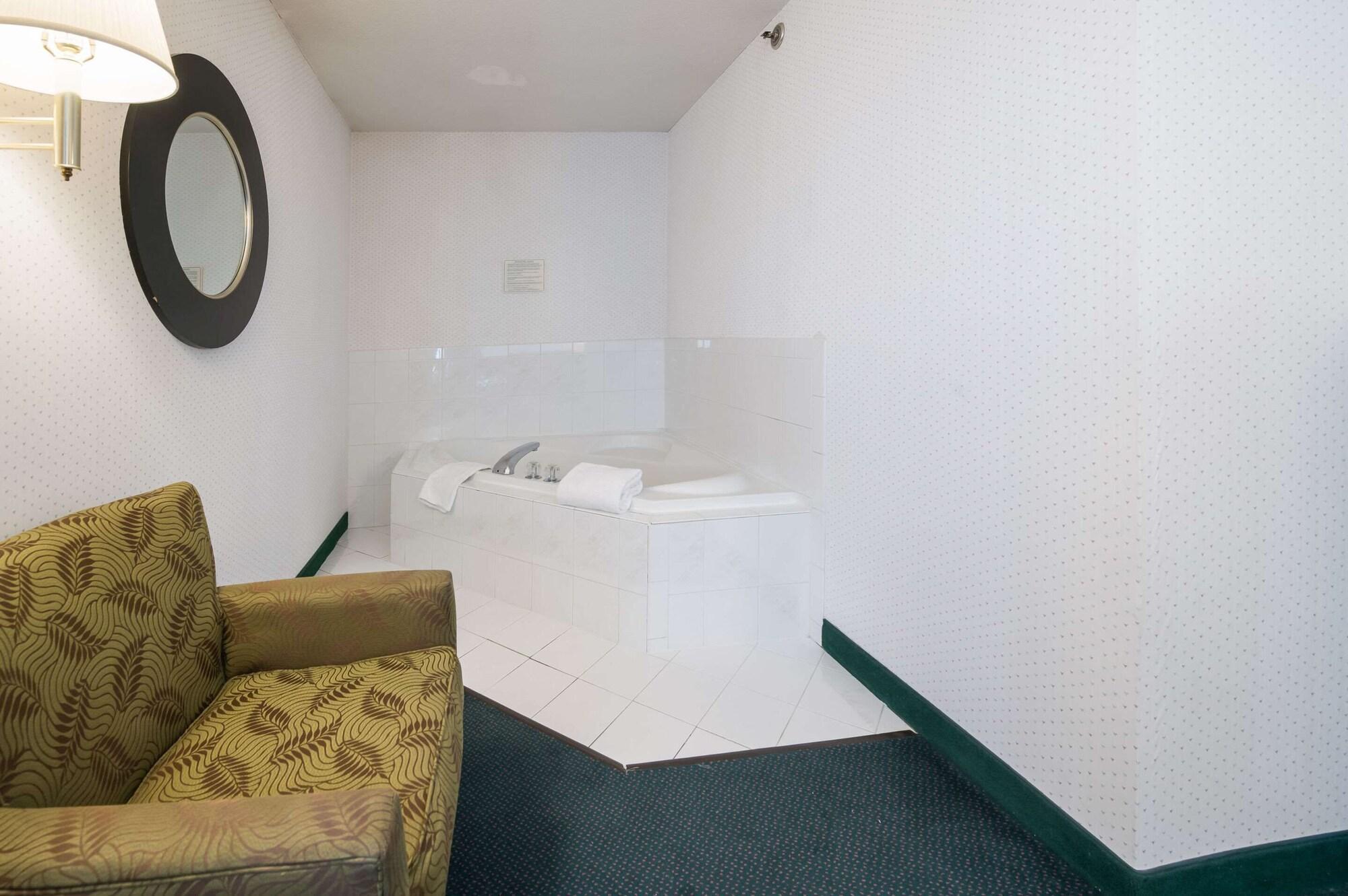 Rodeway Inn Urbana Champaign University Area Ngoại thất bức ảnh