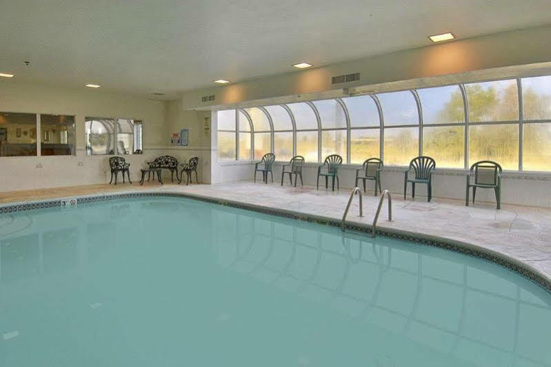 Rodeway Inn Urbana Champaign University Area Ngoại thất bức ảnh